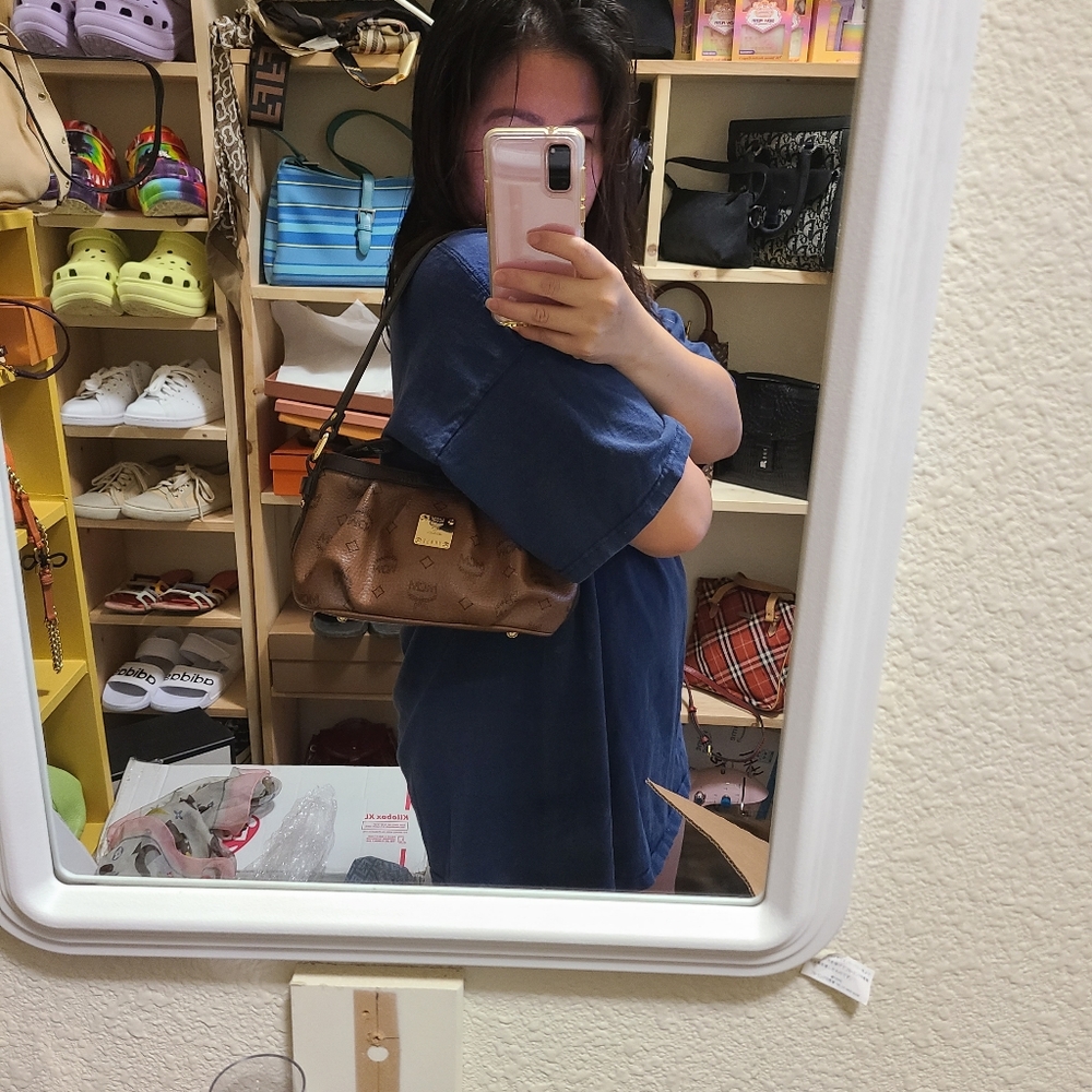 Mcm - Picture 3 of 12